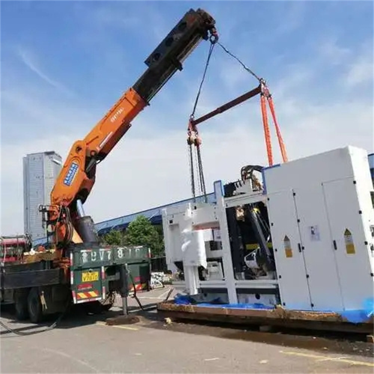 英山附近小吊车联系方式|8-16吨|本地及时服务